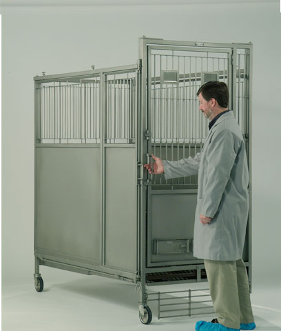 mobile kennel - door closed